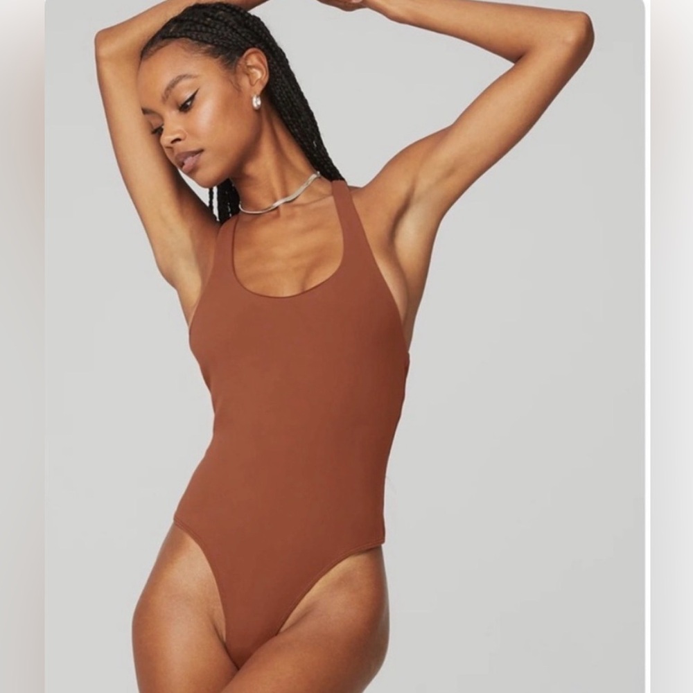 ALO Yoga Sleek Back Bodysuit Rust